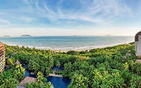 Pullman Oceanview Sanya Bay Resort & Spa